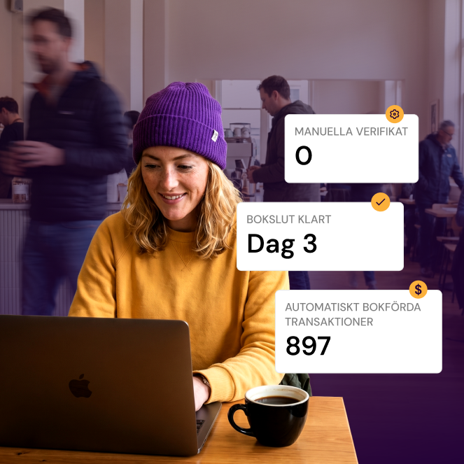 Kvinna vid dator